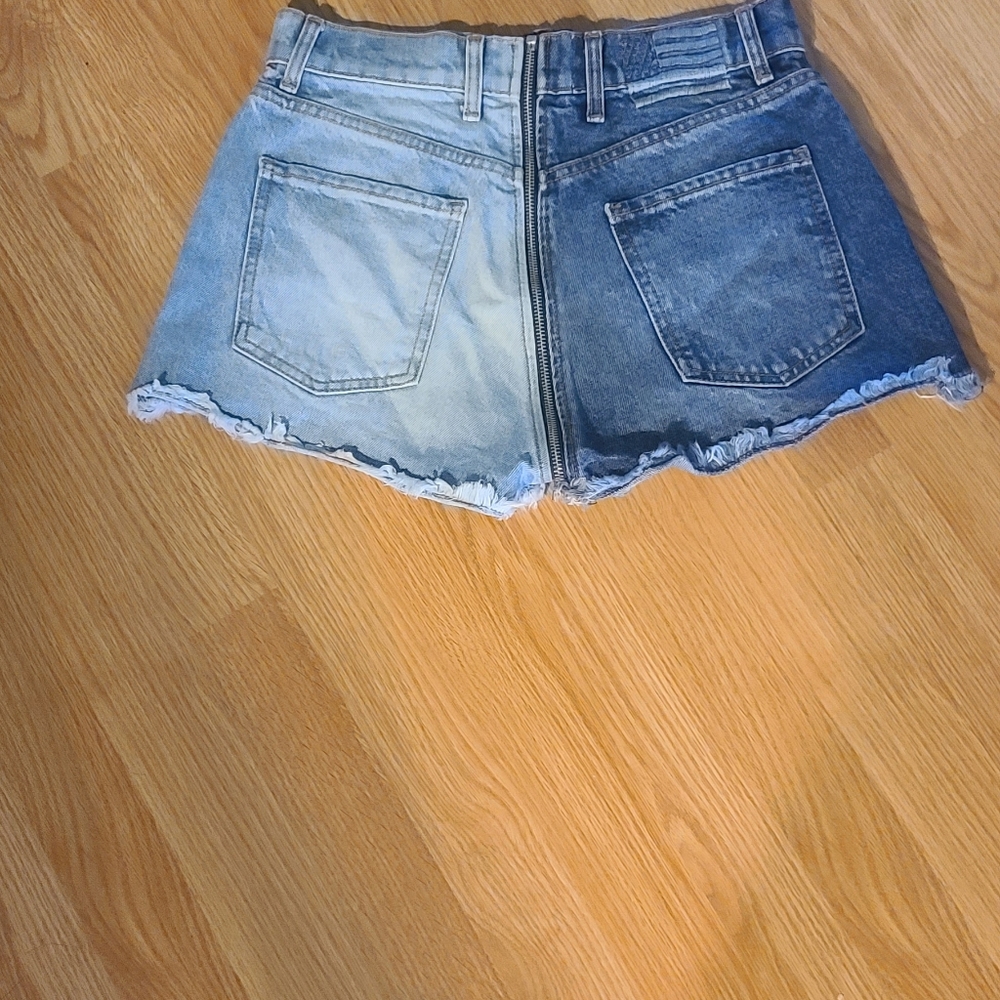 REVICE zipper pockets jeans shorts - Picture 15 of 15